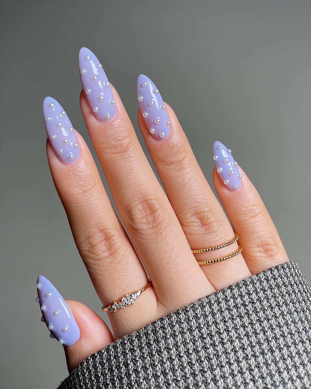 pearlescent nails